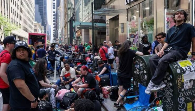 Nintendo Switch 2 için küresel tedarik yetersizliğiyle oyuncular kuyrukta