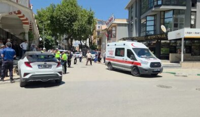 Orhangazi’de Otomobilin Çarpması Sonucu 2 Kişi Yaralandı