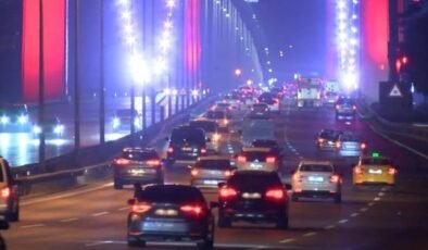 Otogar, köprü ve yollarda bayram yoğunluğu