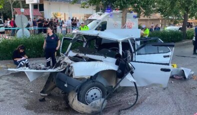 Otomobili hurdaya çeviren ölümlü kazanın görüntüleri ortaya çıktı