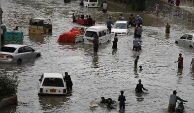 Pakistan’da şiddetli yağışlar can aldı: 38 ölü