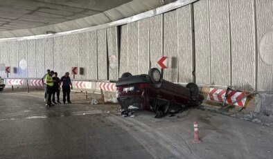 Samsun’da Devrilen Otomobilde 5 Kişi Yaralandı