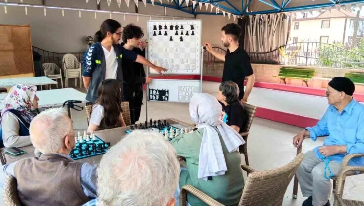 SUBÜ Satranç Topluluğu’ndan Huzurevi Sakinlerine Satranç Eğitimi