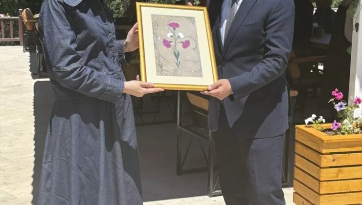 Suşehri Belediye Başkanı, Yabancı Öğrencileri Ağırladı