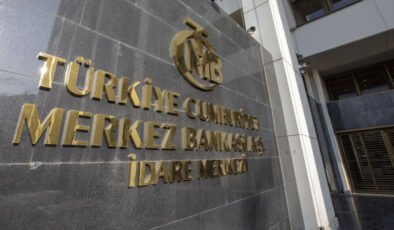 TCMB faizi sabit bıraktı
