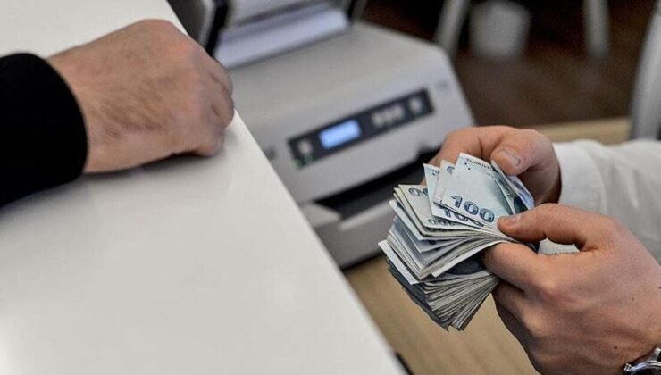 Üç işçi çalıştıran işveren ücreti elden ödeyemez