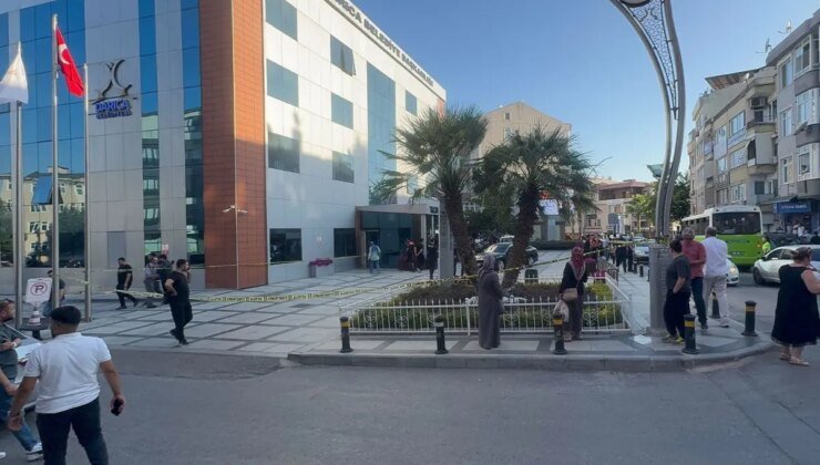 Zabıta personeli kendini başından vurdu, belediye başkanı kolundan yaralandı