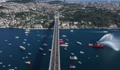 15 Temmuz şehitleri anısına 253 tekne boğazdan geçti