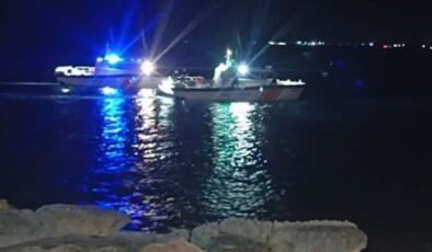 3 kişi gece denize girdi! 1’i boğuldu, 2’si aranıyor