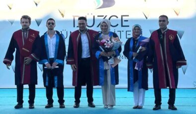 53 Yaşında Üniversiteyi Birincilikle Bitiren Bahar Şanlı’nın Başarı Hikayesi