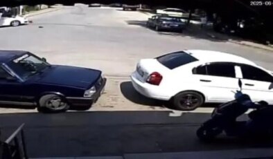Akyazı’da Otomobil ile Motosiklet Çarpıştı, İki Kişi Yaralandı