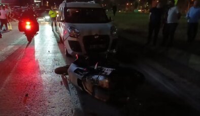 Alkollü Sürücü Motosiklete Çarptı, Olay Yerinden Kaçtı
