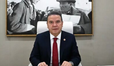 Antalya Büyükşehir Belediye Başkanı Muhittin Böcek de gözaltında