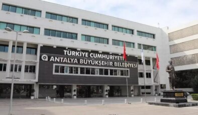 Antalya Büyükşehir Belediyesi’ne yeni operasyon: 3 kişi gözaltına alındı