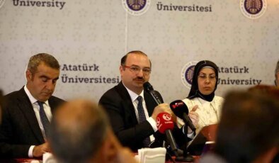Atatürk Üniversitesi Rektörü Hacımüftüoğlu, Basın Mensuplarıyla Buluştu