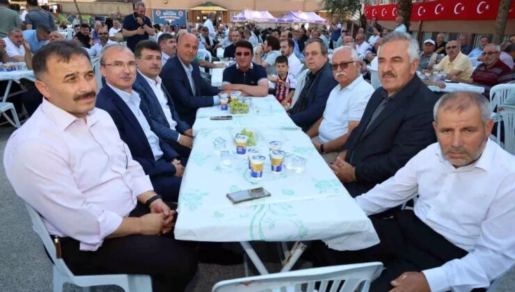 Bafra İmam Hatip Lisesi Mezunları Geleneksel Buluşmasında Bir Araya Geldi