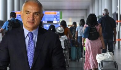 Bakan Ersoy duyurdu! Antalya’da son 5 yılın temmuz ayı turist rekoru kırıldı