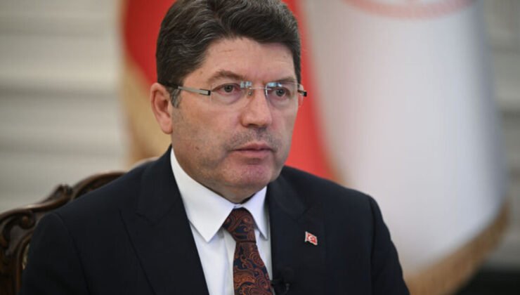 Bakan Tunç: AK Partili belediyelere de soruşturma açıldı
