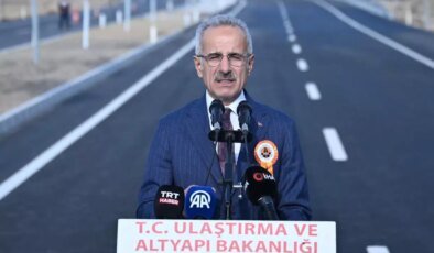 Bakan Uraloğlu duyurdu: 2,5 saatlik yol 36 dakikaya iniyor