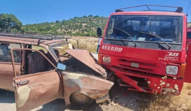 Balıkesir’de Otomobil ve Kamyonet Çarpıştı: 6 Yaralı