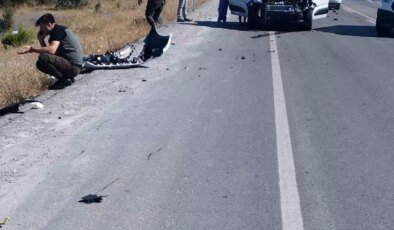 Balya’da İneğe Çarpan Otomobilde Büyük Hasar