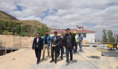 Başkale Kaymakamı Erdoğan, Kütüphane ve Hafızlık Kursu İnşaatını Ziyaret Etti