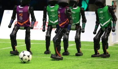 Beijing’de Dünya İnsansı Robot Oyunları Düzenleniyor