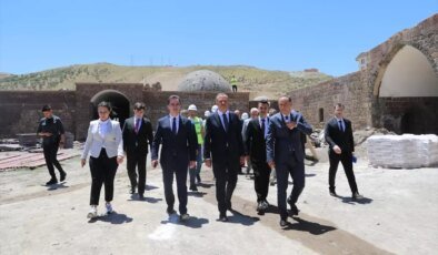 Bitlis Tarihi Mekanlarında Restorasyon İncelemesi