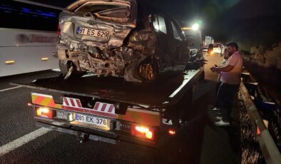 Bolu’da Otoyolda Kamyonla Çarpışma: 3 Yaralı
