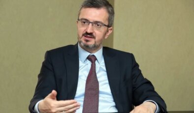 Burhanettin Duran kimdir?