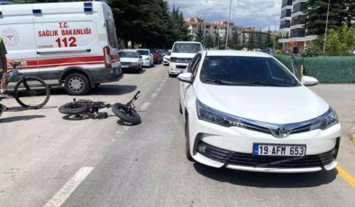 Çorum’da Elektrikli Bisiklet ile Otomobil Çarpıştı: 1 Çocuk Yaralı