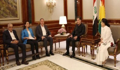 DEM Parti heyeti, IKBY Başkanı Neçirvan Barzani’yi ziyaret etti