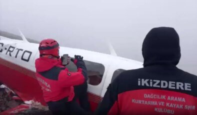 Düşen uçağın enkazına ulaşıldı: Pilot öldü, kadın yolcu kurtarıldı