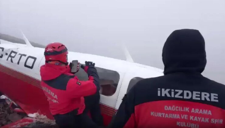 Düşen uçağın enkazına ulaşıldı: Pilot öldü, kadın yolcu kurtarıldı