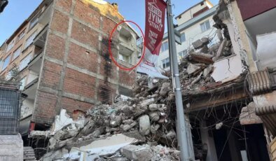 Ekiplerin yıktığı binadan sonra ortaya çıkan görüntü pes dedirtti
