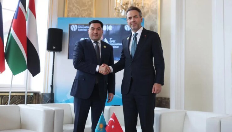 Enerji Bakanı Bayraktar, Kazakistanlı Mevkidaşı ile Görüştü