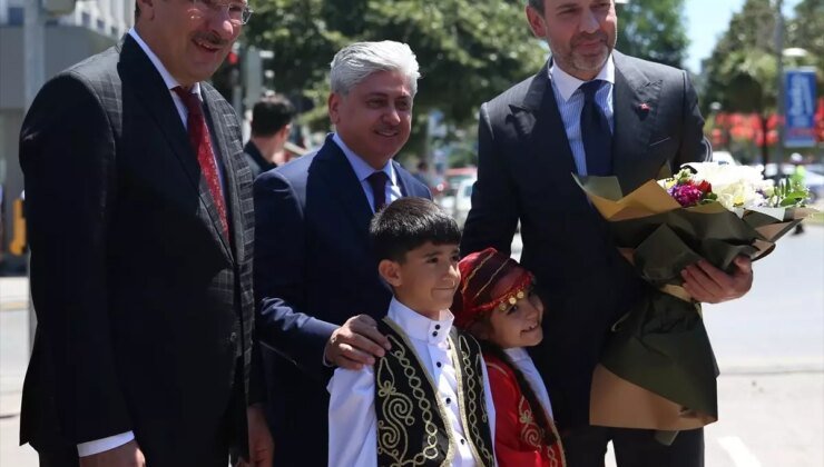 Enerji ve Tabii Kaynaklar Bakanı Bayraktar, Sakarya’da konuştu Açıklaması