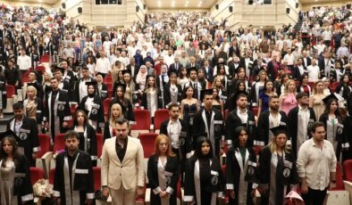 Erciyes Üniversitesi İletişim Fakültesi Mezuniyet Töreni Düzenlendi