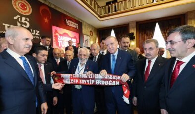 Erdoğan, Bahçeli ve Destici Meclis’te bir arada
