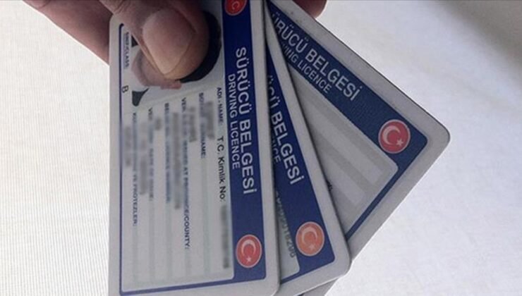 Eski tip ehliyetlerde yarın son gün! Yenileme ücreti 7438 TL’ye çıkacak, eskiler geçersiz sayılacak