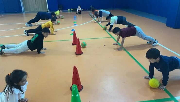 Espiye Gençlik Merkezi’nde Kurslar ve Etkinlikler Devam Ediyor
