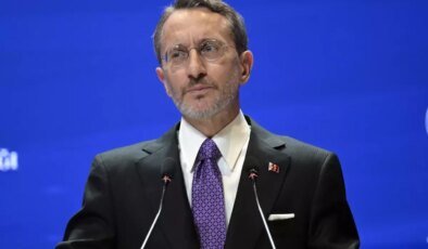 Fahrettin Altun, Türkiye İnsan Hakları ve Eşitlik Kurulu Başkanı olarak atandı