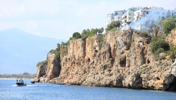 Falezlerden düşen genç turist hayatını kaybetti
