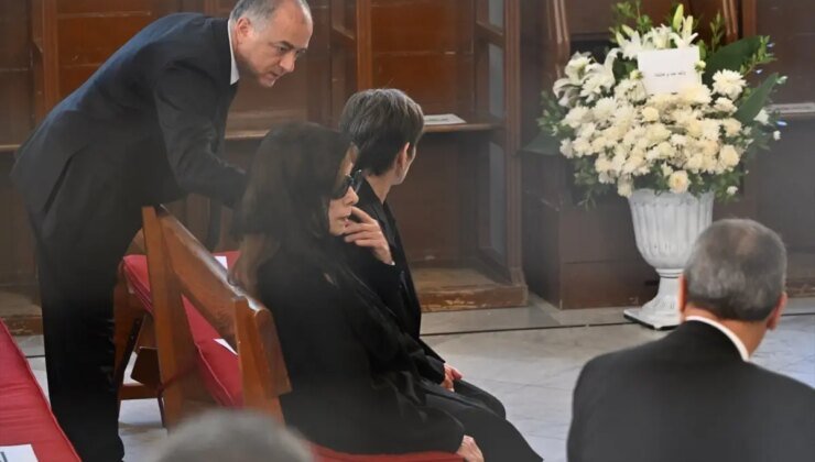 Feyruz, oğlu Ziyad Rahbani’yi son yolculuğuna uğurladı