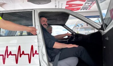 Giresun’da Emniyet Kemeri Simülasyonu ile Kaza Bilinci Artırıldı