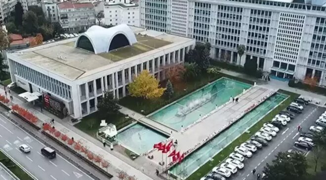İBB’ye yönelik son operasyonda gözaltına alınan 10 kişiden 8’i tutuklandı