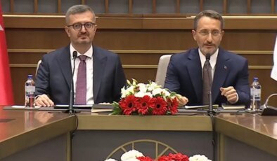 İletişim Başkanlığı’nda devir teslim! Altun bu sözlerle veda etti