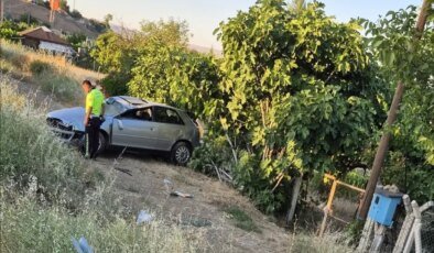 Kırıkkale’de Devrilen Otomobilin Sürücüsü Yaralandı
