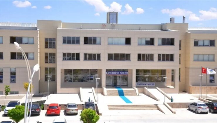 Kırşehir Ahi Evran Üniversitesi Türk Dili ve Edebiyatı Bölümü Akredite Edildi