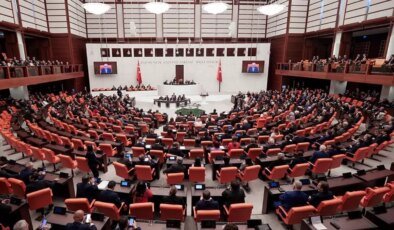 Kulisler hareketli! İki vekil CHP’ye geçiyor